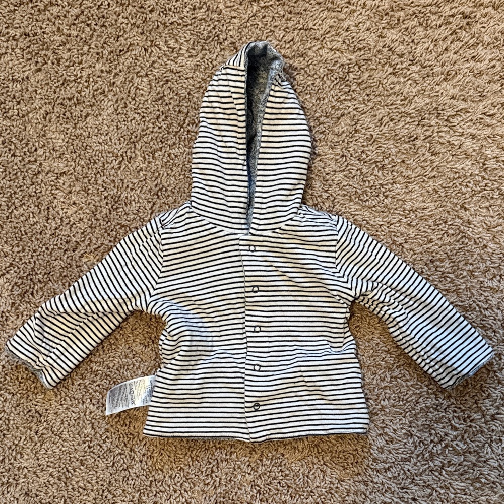 Reversible Gray Hooded Kids Shirt and Pants - Picture 2 of 9
